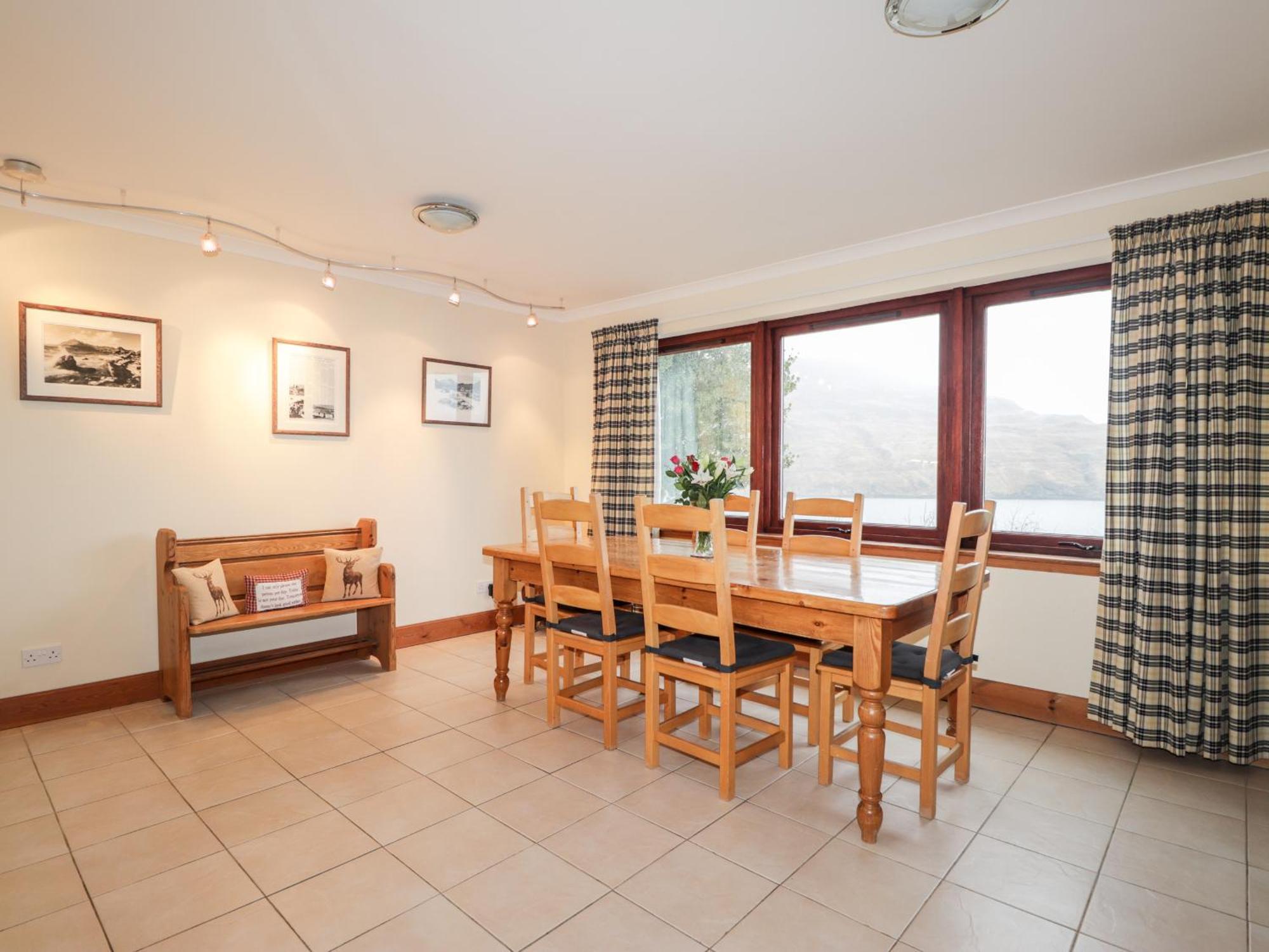 Mackenzies Peak Villa Sconser Екстериор снимка